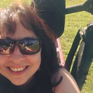 Meet your Posher, Kendra