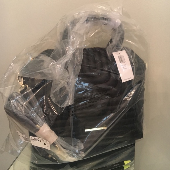 HP Steve Madden LARGE DOME-LIKE Black Satchel - Picture 4 of 4