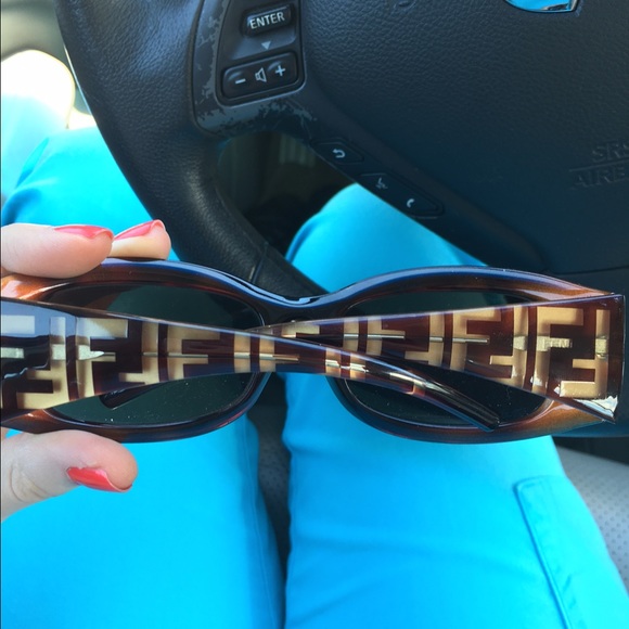 Fends rich brown/tortoise sunglasses