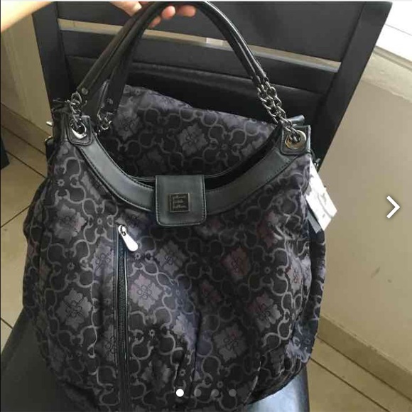 NWT petunia pickle Paris noir hideaway hobo
