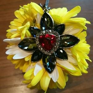 NWT Starburst Betsey Johnson Necklace