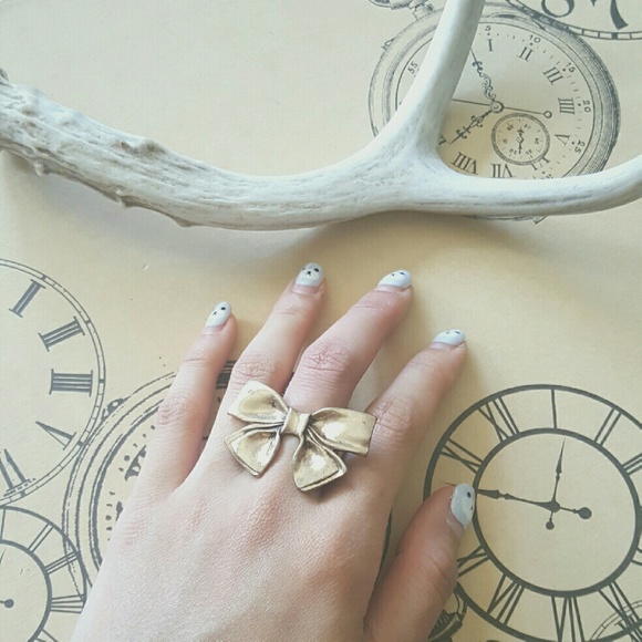 [SOLD] Lolita Bow Ring