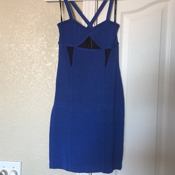 GORGEOUS BEBE DRESS! 👗