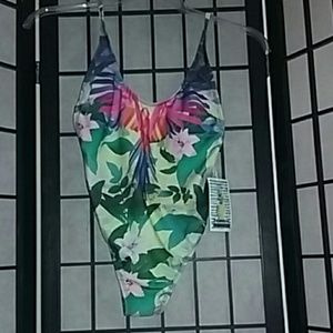 TWENTYFOURSEVEN Swimwear