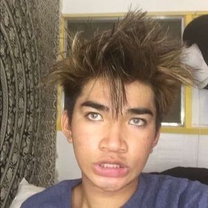 Meet your Posher, Lexis