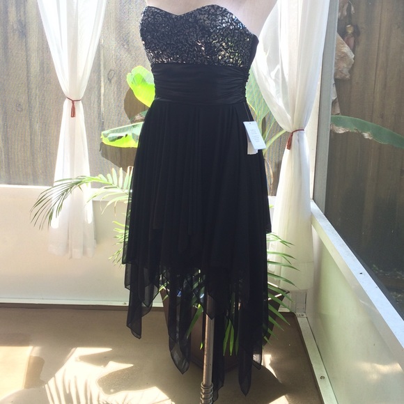 B. DARLIN Dresses & Skirts - Sexy Strapless High-low handkerchief dress💗NWT💗