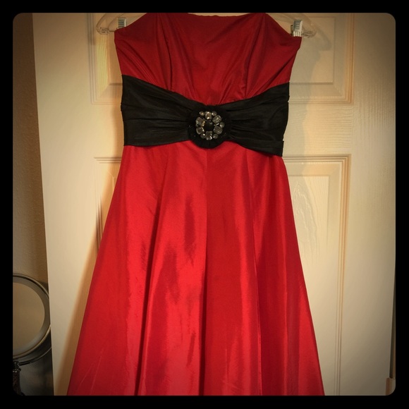 Red strapless dress