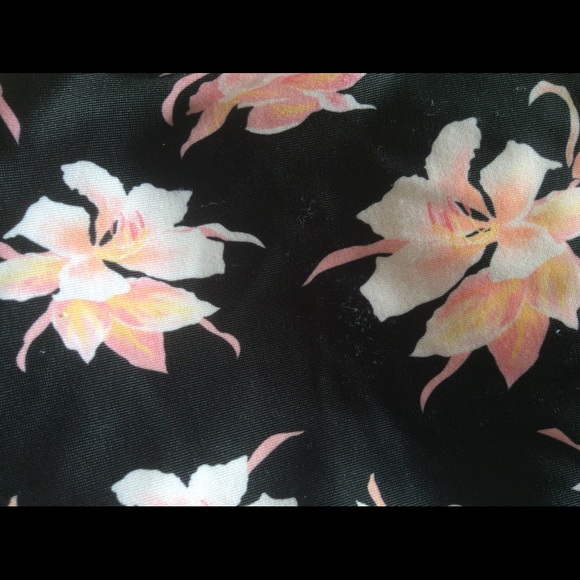 Acacia Bingin Bottoms Aloha --Traded - Picture 4 of 4