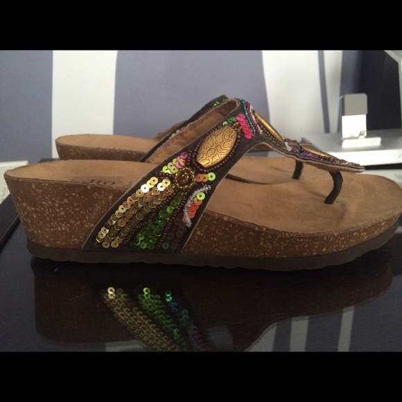 Rialto Wedge sandles