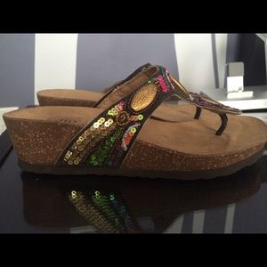 Rialto Wedge sandles