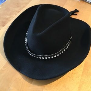 NEW cowboy hat with beautiful rhinestone band