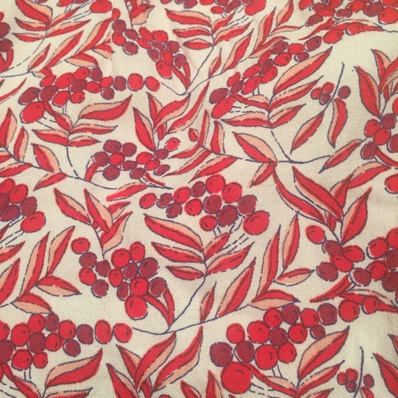 Jack Wills red and white print shorts - Picture 2 of 4