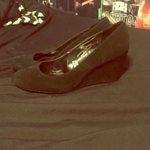 Great for bundle deal! Black felt wedges