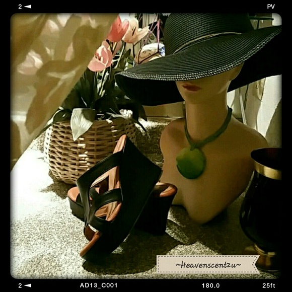 all-🥀3 hat jewelry & sandels