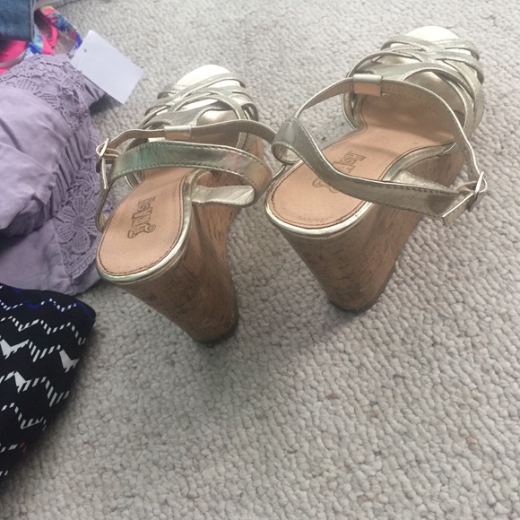 Wedges - Picture 3 of 4