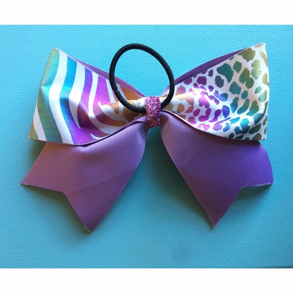 rainbow cheer bow - Picture 2 of 3