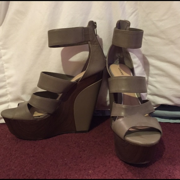 Gianni Bini Wedges