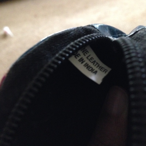 NWOT Owl Coin Purse: Leather - Picture 4 of 4