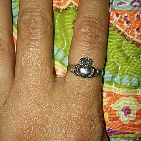 Claddagh ring. Sterling silver