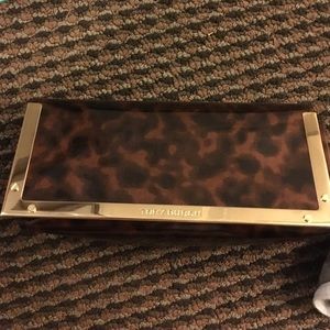 Tory burch sunglasses case
