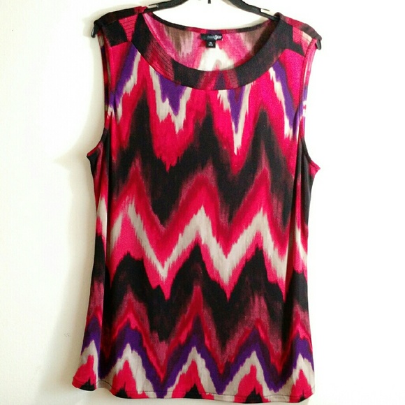 Silky Zig Zag Sleeveless Tunic Top
