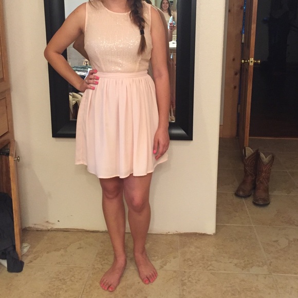 Dress from Forever 21 - Picture 4 of 4