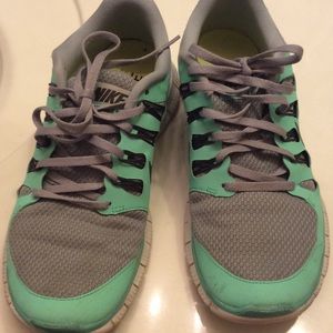 Nike free run 5.0 size 10 women's