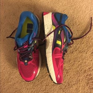 Brooks Ravenna 6 - Size 9.5