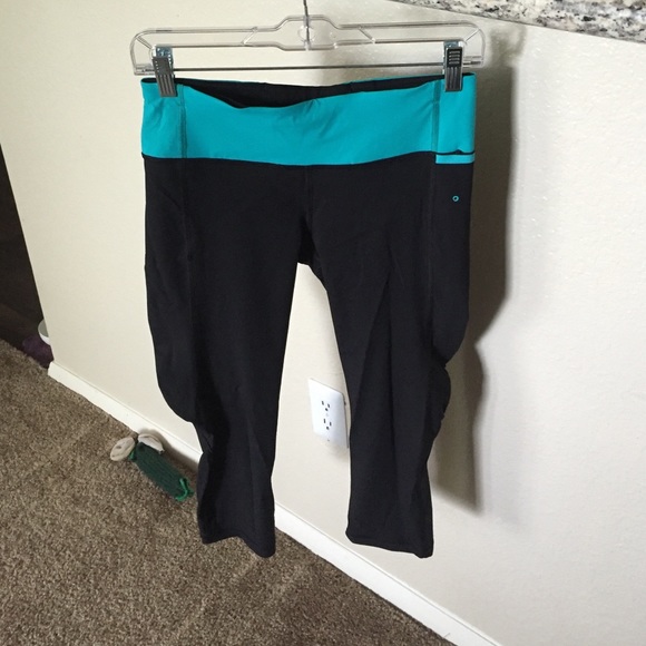 NWOT Lululemon Capris