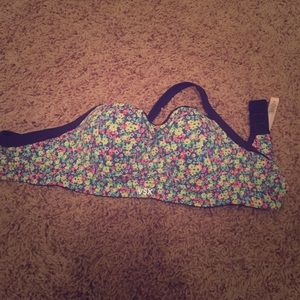 Victoria's Secret sports bra