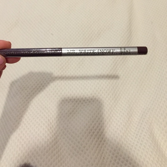 The balm mr. Right now eyeliner pencil in Scott