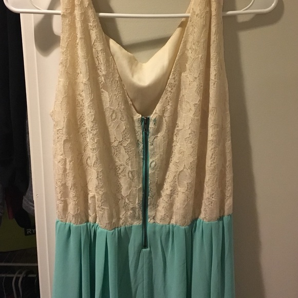 Maxi dress from Francesca's. - Picture 3 of 4