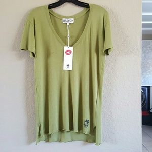 NWT Wildfox Essential V neck short sleeve
