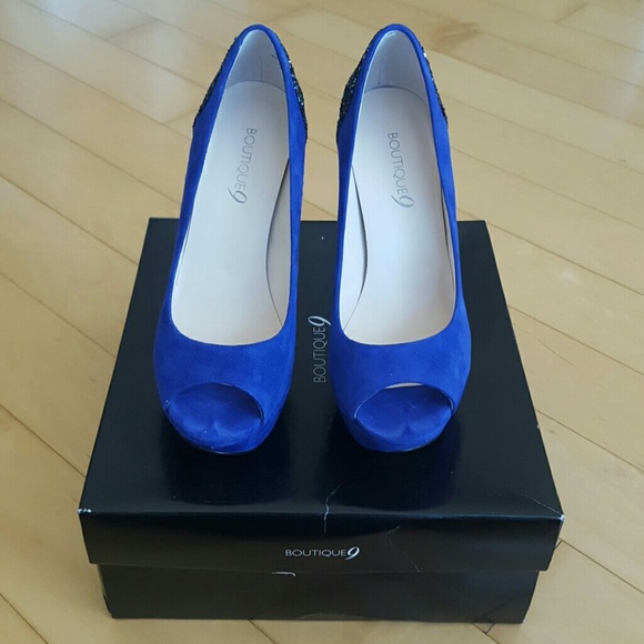Boutique 9 Suede pumps