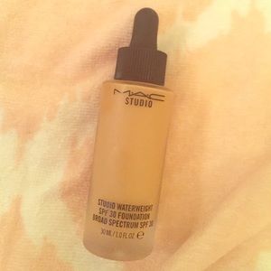 Studio Waterweight spf 30 foundation!