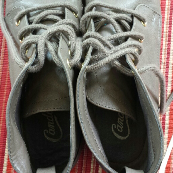 *SOLD* Taupe/grey ankle booties - Picture 2 of 4