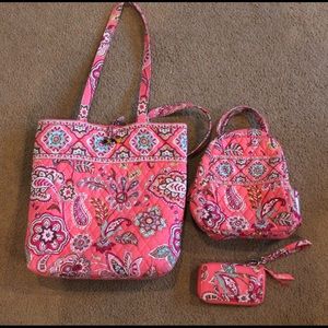 Tote, wristlet and matching lunch box.