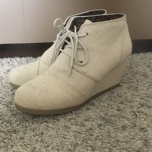 cityclassified linen booties