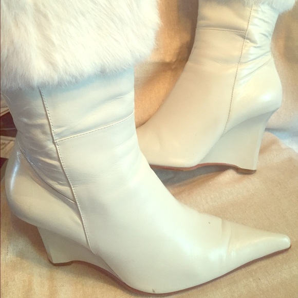 Luichinny Cream Wedge Boots
