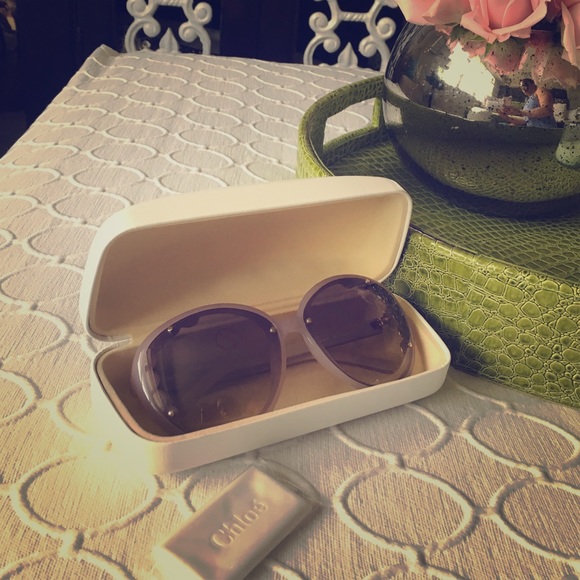Chloe sunnies with box and unwrapped dust cloth.