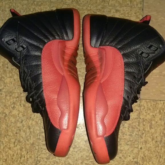 Nike Air Jordan 12 - Picture 2 of 4