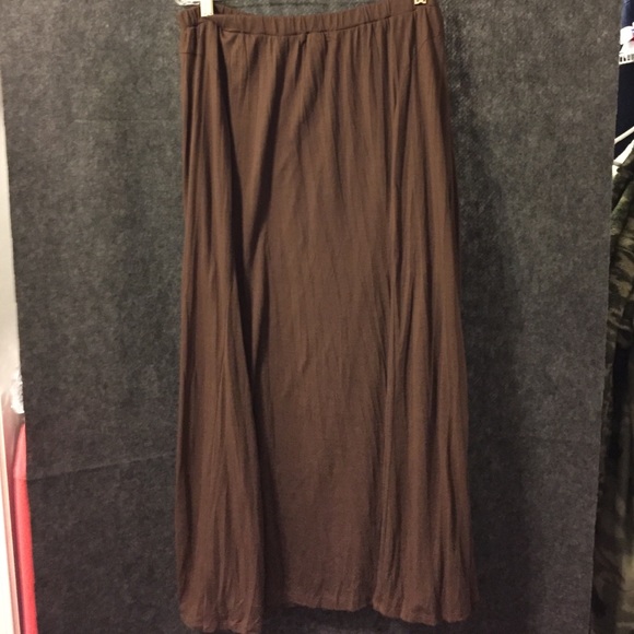 Brown long skirt