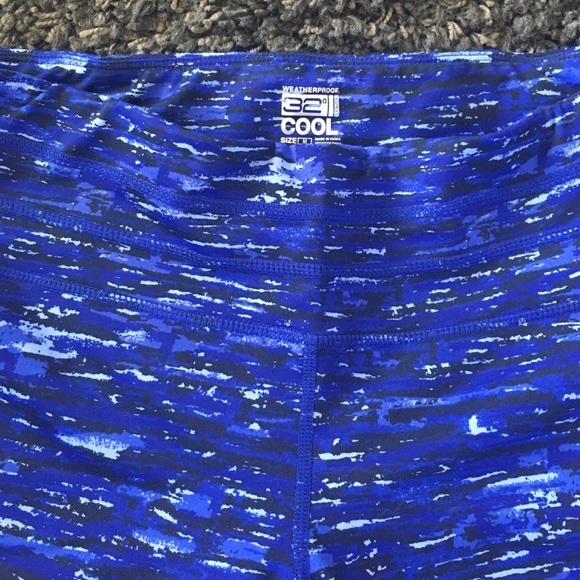 Size M leggings - Picture 2 of 3