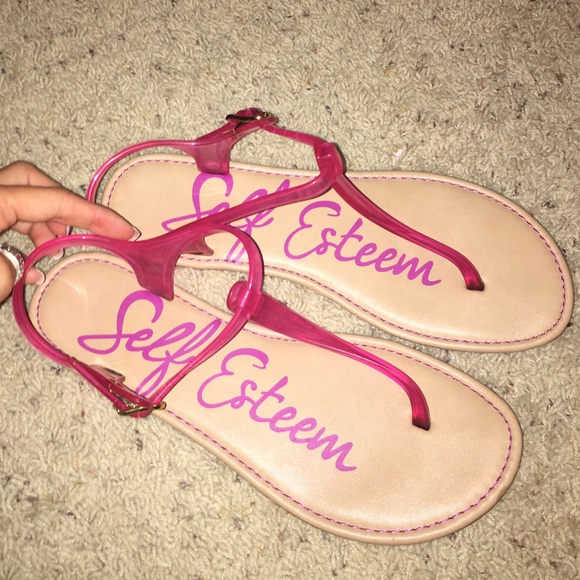 jelly sandals hot pink