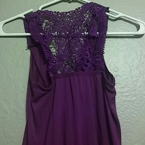 Top - Picture 2 of 2