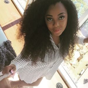 Meet your Posher, Lauren
