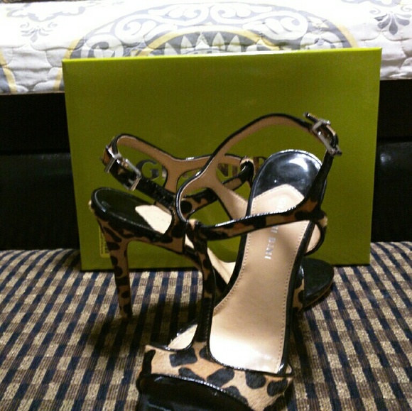 Gianni Bini calf hair Leopard Sandals