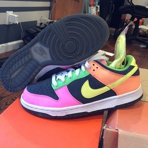 "Skittles" Nike Dunk Low sz 6Y