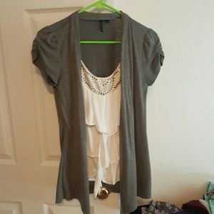 Super cure, flowy top