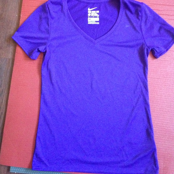 Nike purple dri fit shirt
